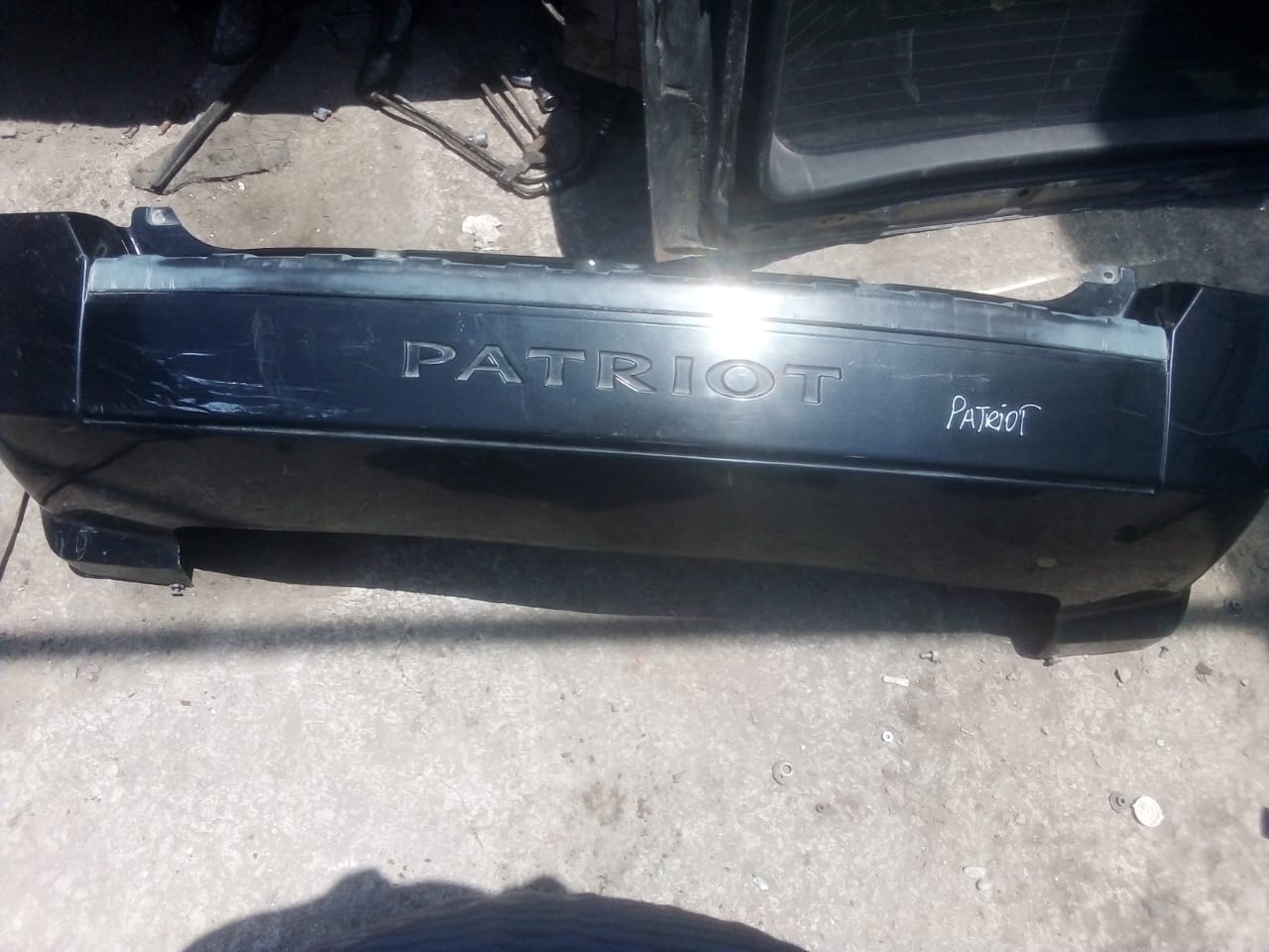 PARACHOQUES POSTERIOR PATRIOT 2007 AL 2010